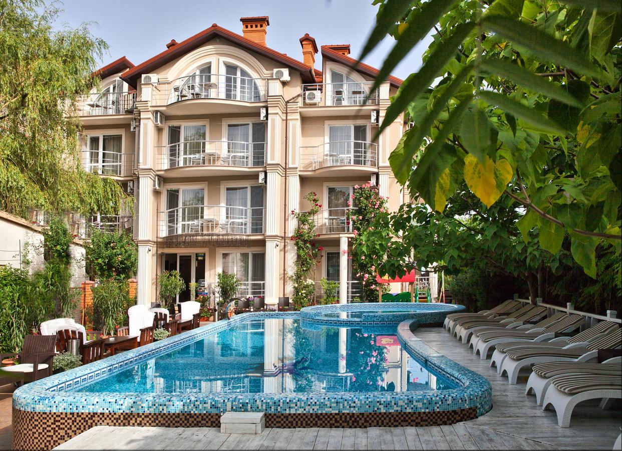 Pharaon De Lux Hotel Затока Екстериор снимка