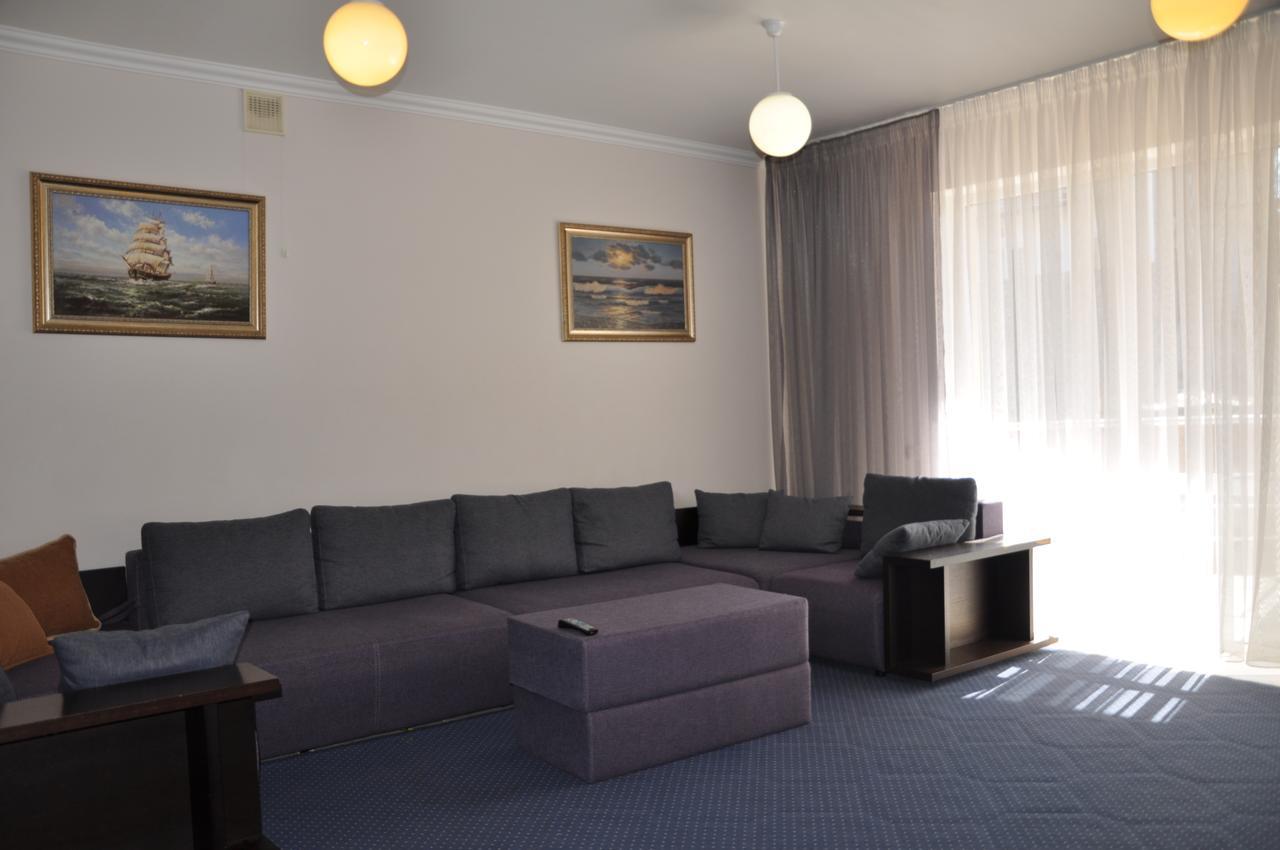 Pharaon De Lux Hotel Затока Екстериор снимка