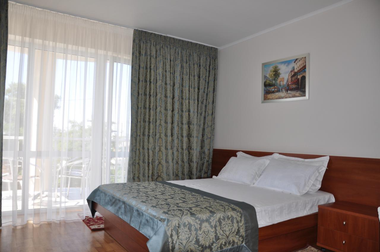 Pharaon De Lux Hotel Затока Екстериор снимка
